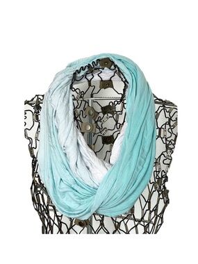 5/$15 ⭐️HP⭐️ Infinity scarf loop stretchy aqua ombré white